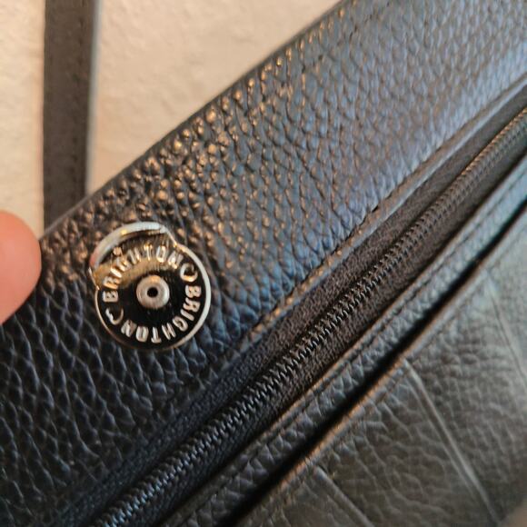 Brighton Favorite Fruit Sangria Wine Organizer Black Red Leather Crossbody Bag - Picture 13 of 14